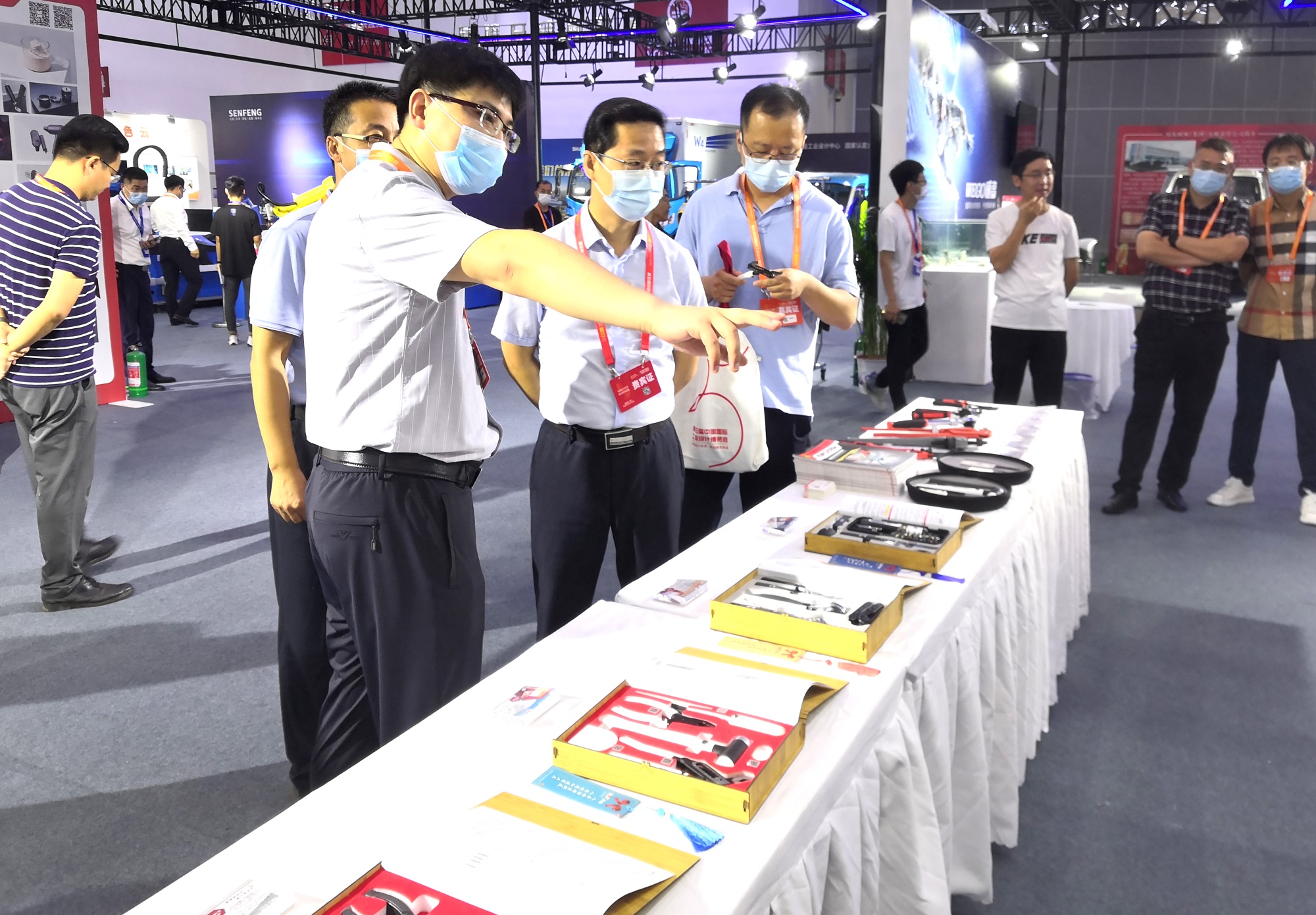 集團公司工業(yè)設計中心榮獲“國家級工業(yè)設計中心”稱號(圖5) 降價.jpg