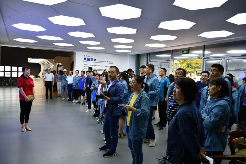 "全國百名主播、記者融媒體聯合采訪團”走進威力工具