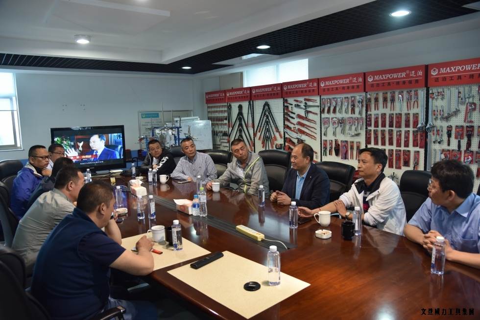 甘肅、青海優(yōu)秀經(jīng)銷(xiāo)商蒞臨威力集團(tuán)參觀考察(圖2)